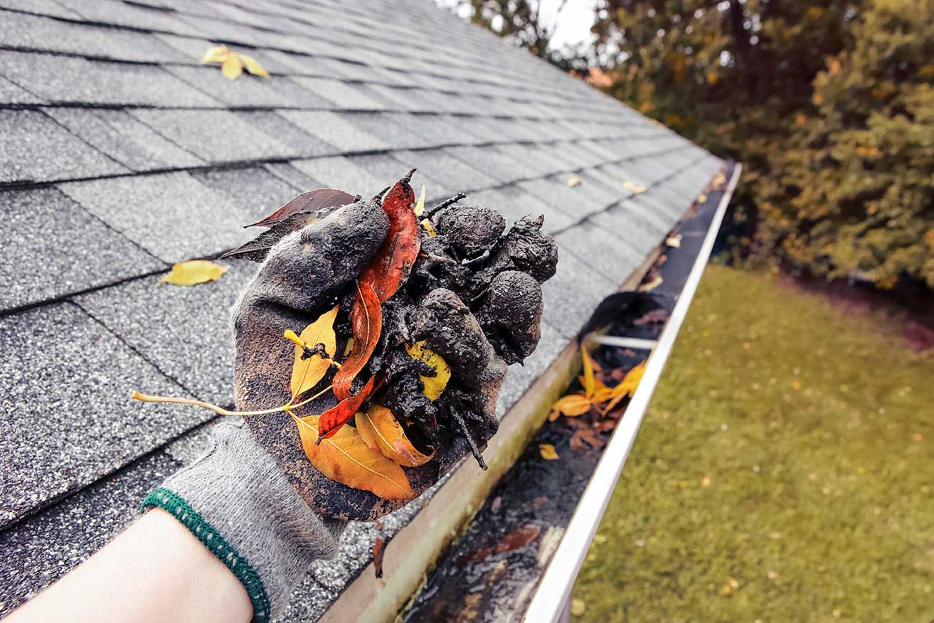 Texture INSTALLATION OF GALVANIZED, ALUMINUM AND COPPER GUTTERS AND DOWNSPOUTS. Walk